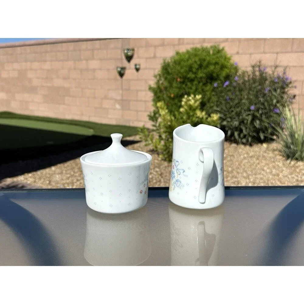 Corning Creamer & Sugar Bowl With Lid In The Country Cornflower Pattern